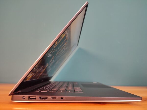 Dell Precision 5520 - تصویر 8