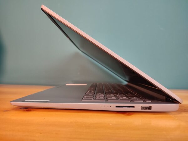 Lenovo IdeaPad 1 15IGL7 - تصویر 9