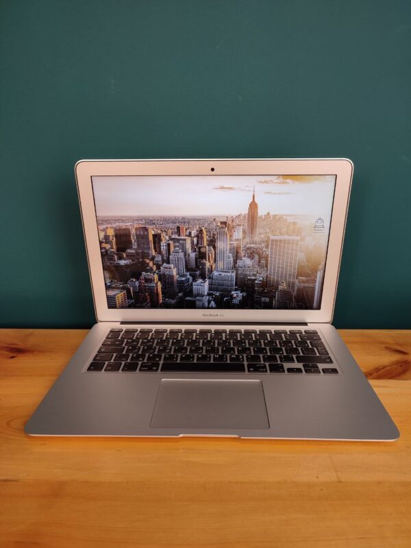Apple MacBook Air A1466 - تصویر 8