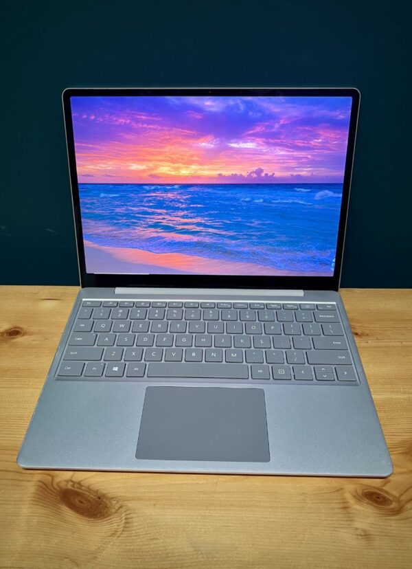 Microsoft Surface Laptop Go - تصویر 4