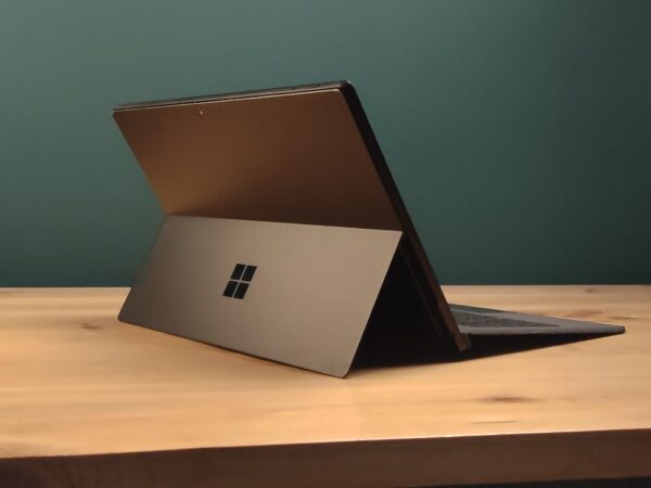 Microsoft Surface Pro 6 Black - تصویر 3