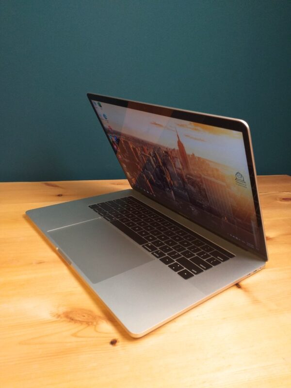 MacBook Pro A1990 Silver - تصویر 2